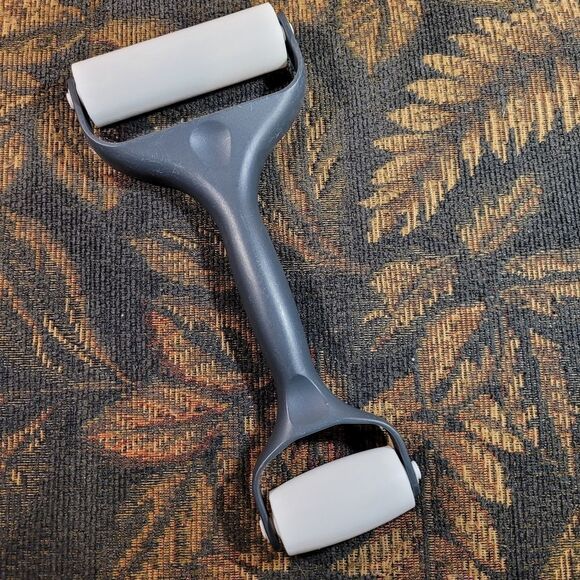 Pampered Chef Baker's Roller - Picture 2 of 4